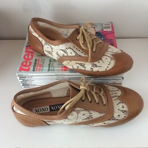 XOXO Oxfords