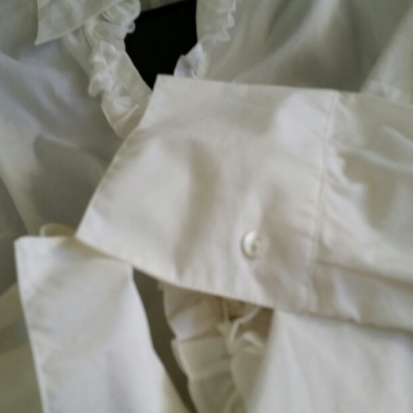 😊 White Ruffles - Picture 4 of 4