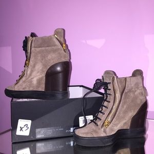 💢SOLD ON TRADESY💢