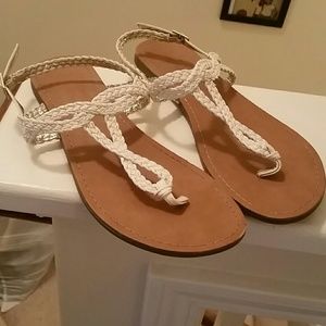 Super cute braided sandal