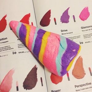LUSH Unicorn Horn Bubble Bar Vday 2015 Exclusive