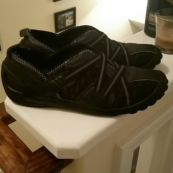 Black Slip on shoe, prefect for standing all day