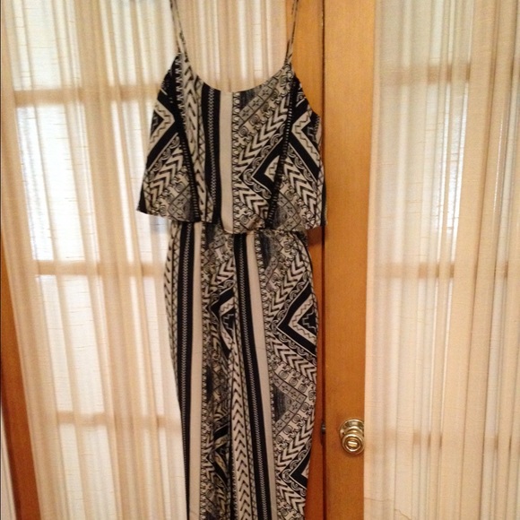 One piece - Picture 3 of 3