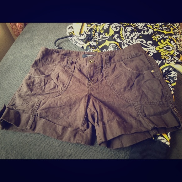 Brown apt 9 shorts