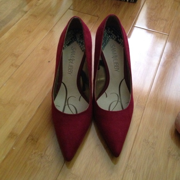 Red shoes