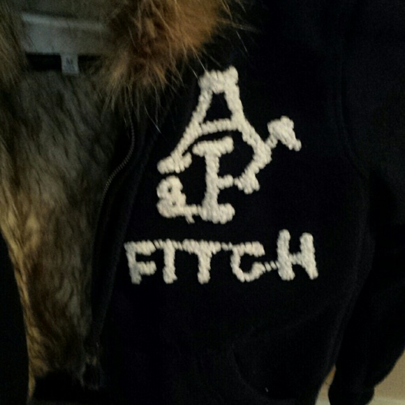 SOLD on Merc - Picture 2 of 4