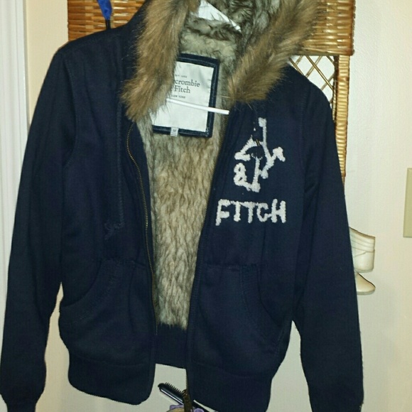 SOLD on Merc - Picture 3 of 4