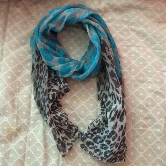 Scarf