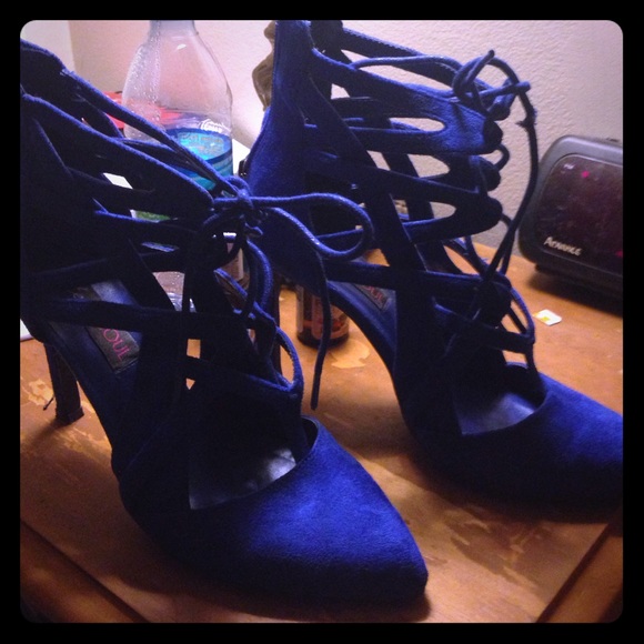Royal blue suede 4 inch heel laced pumps