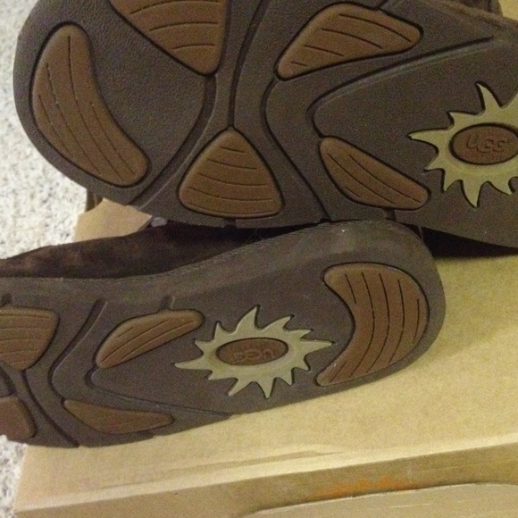 UGG Boots - Picture 3 of 3
