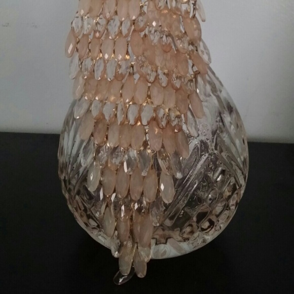 Tear drop necklace.