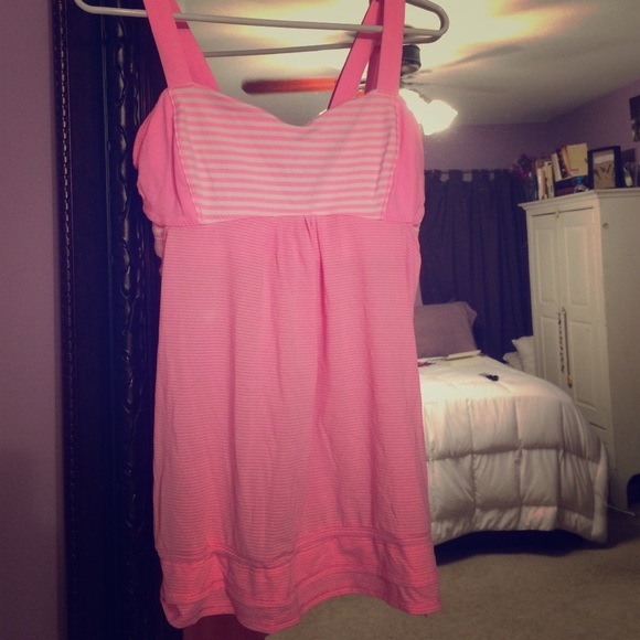 Lululemon running tank!