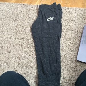Gray Women Nike Joggers Size M