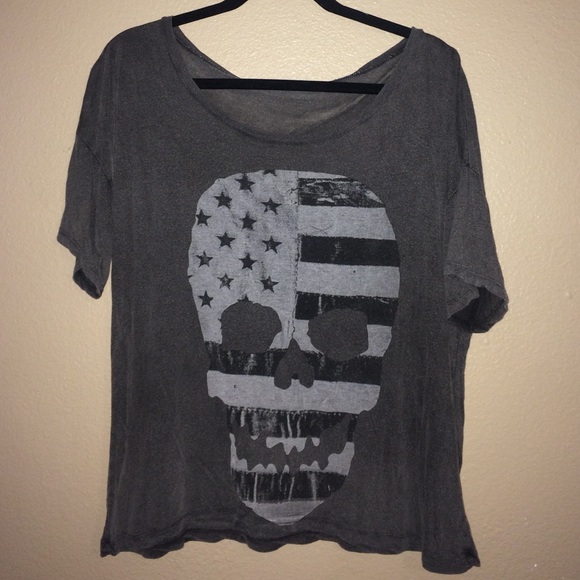 Brandy Melville Skull top