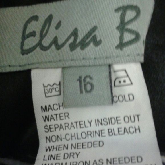 Dress - Picture 2 of 2