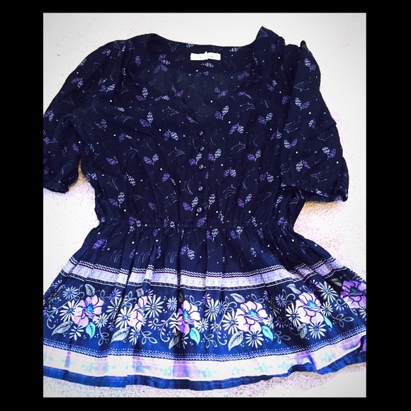 Peplum top adorable floral and feather print