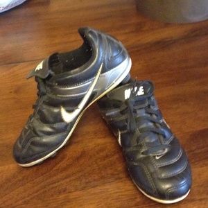 Boys Nike Baseball Cleats Sz 1 Youth