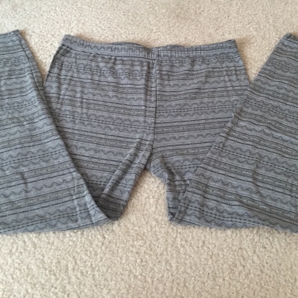 Gray leggings