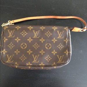 Louis Vuitton Small wristlet/purse