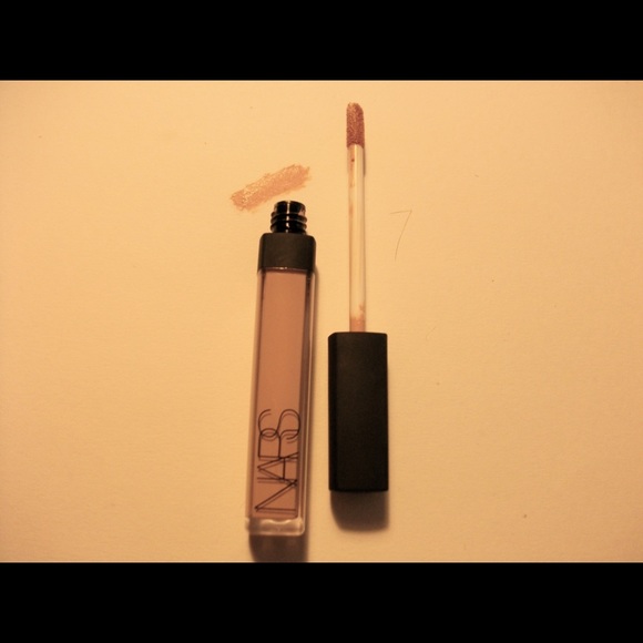 NARS creamy concealer