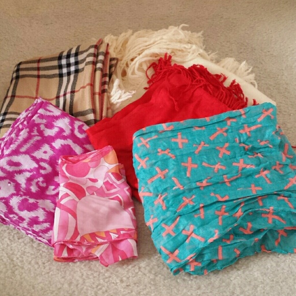 Amazing scarf Bundle its cold