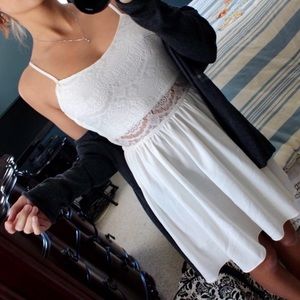 💌SOLD💌White lace dress