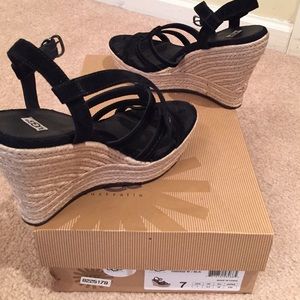 UGG Australia Callia Wedge Sandal Black Size 7