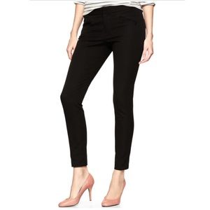 Ultra-skinny black pants