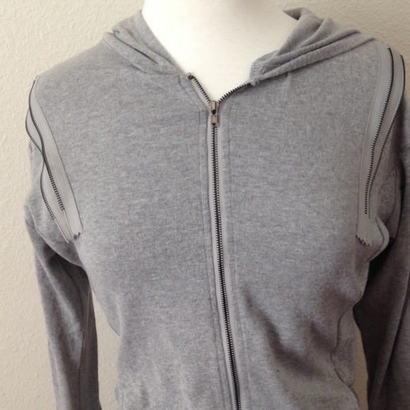 Brand new stylist long sweater Size M! - Picture 2 of 4