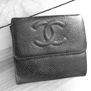 Vintage Chanel caviar wallet Vintage Chanel caviar wallet