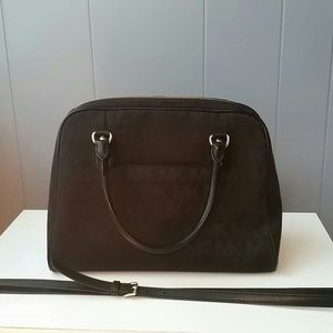 MICHAEL KORS BAG ❤ PRICE REDUCED 🔴