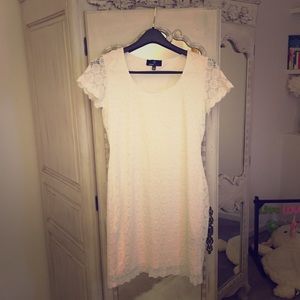 Cute casual white dress.  Black & white available!
