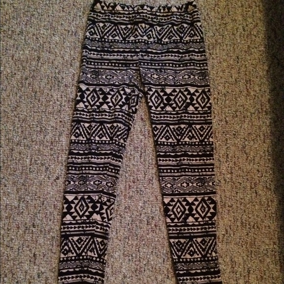 Black and Tan Aztec leggings
