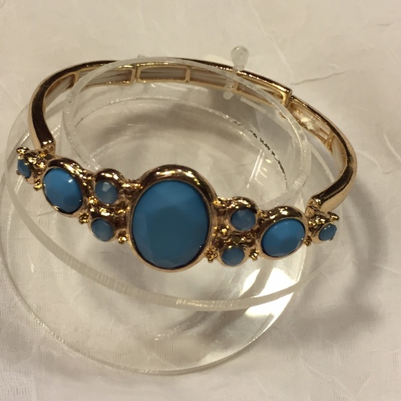 🚫SOLD🚫blue & gold bracelet-$5 when bundled - Picture 2 of 4