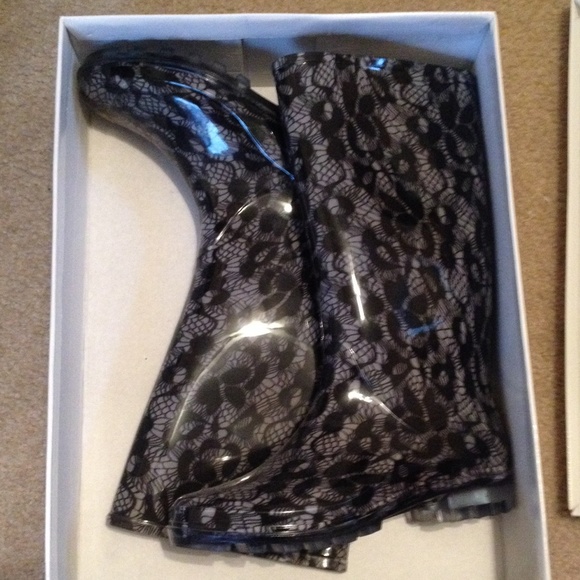 Boots - Totes rain boots