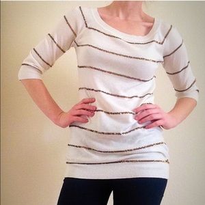 Never worn Guess sweater