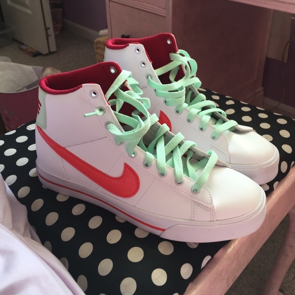 Nike never worn!