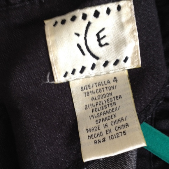 Beautiful short black dress, jean like material - Picture 2 of 4