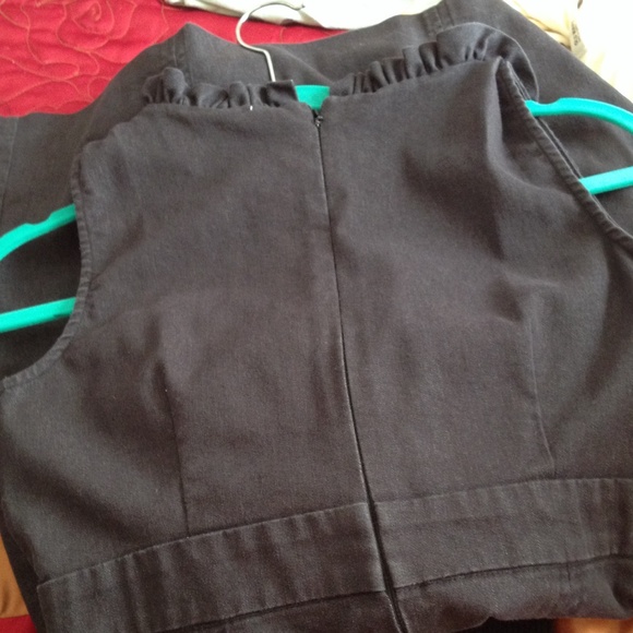 Beautiful short black dress, jean like material - Picture 3 of 4