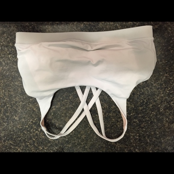 Lululemon energy bra size 8