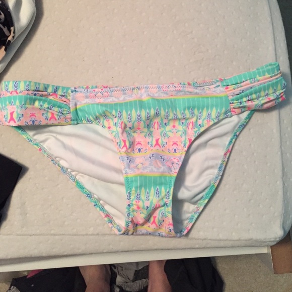 VICTORIA SECRET BIKINI BOTTOMS!👙