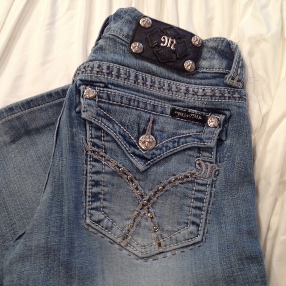 Sold - Picture 2 of 4