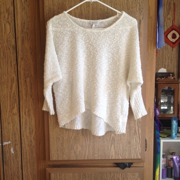 White sweater - Picture 1 of 1