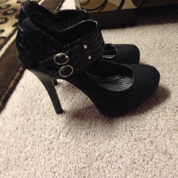 Black Heels