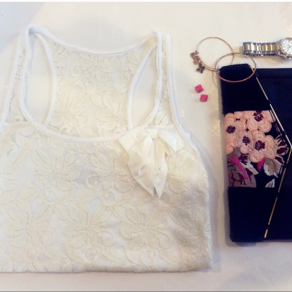 •Hollister• lace racer tank with bow