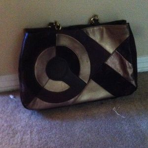 I'm selling a coach purse