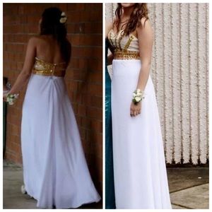 I really need to sell my prom dress! :)