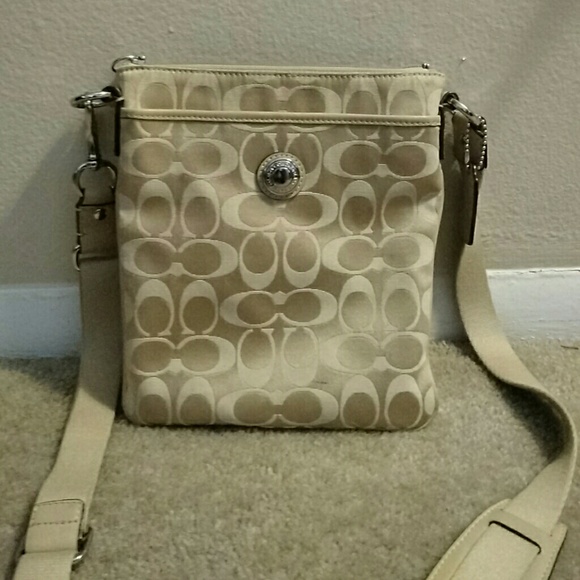 Authentic Coach Purse - Picture 1 of 3