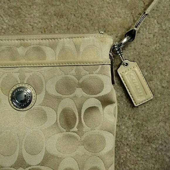Authentic Coach Purse - Picture 2 of 3