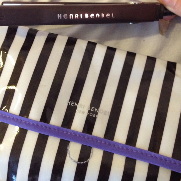 SOLD! ON MERCARI ! Henri Bendel set - Picture 2 of 3